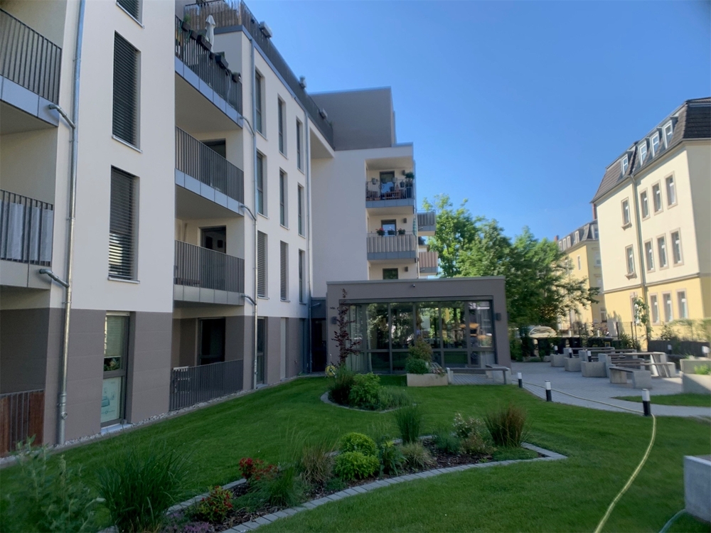 Thumbnail-Wohnen fast wie im Hotel: Moderne 2-Zi.-Wohnung mit EBK, Parkett und Balkon