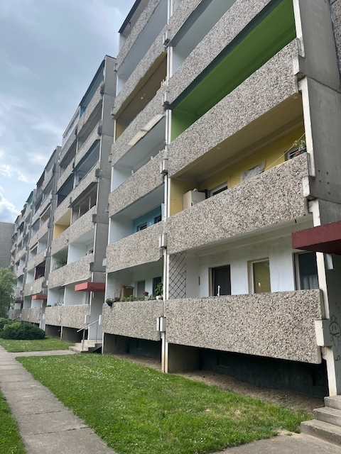 Thumbnail-Dresden-Ost: 3-Zimmer-Wohnung mit Balkon im 3. OG (mit WBS-Schein)