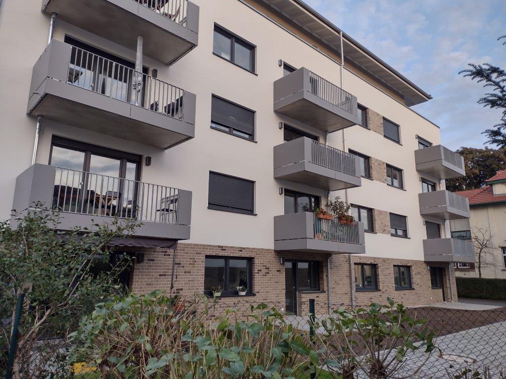 Thumbnail-Moderne 3-Zimmer-Wohnung mit Terrasse