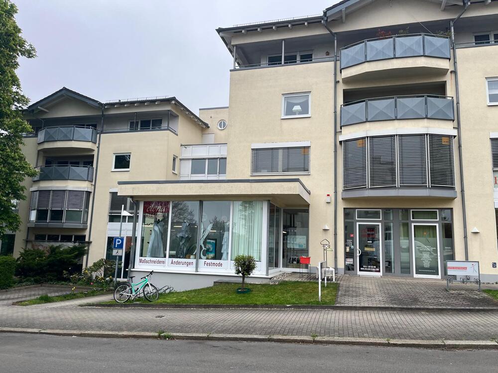 Thumbnail-2-Zimmer-Wohnung in Dresden-Plauen mit Balkon (EBK kann erworben werden) ab Juli frei