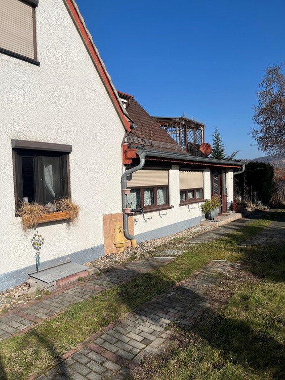Thumbnail-Doppelhaushälfte in Dresden mit großem Garten und Nebengelaß