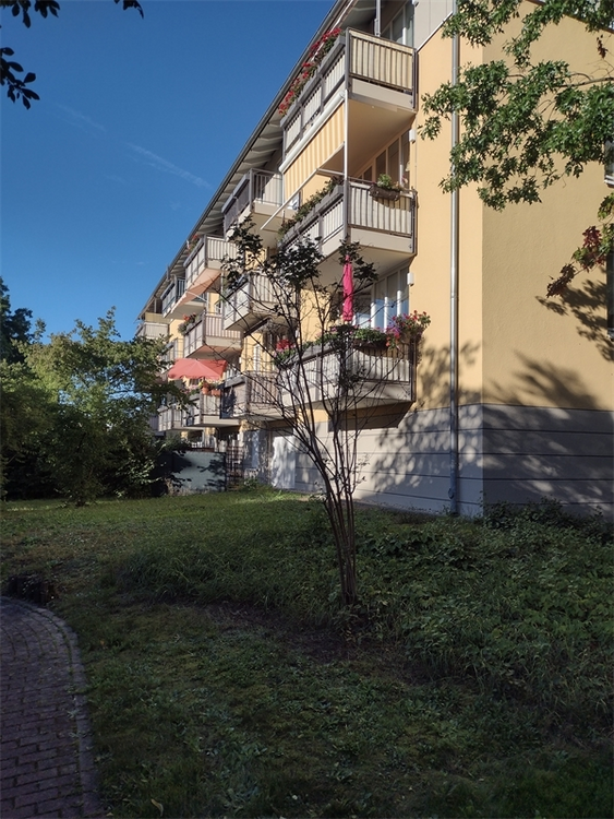 Thumbnail-Klotzsche: 2-Zimmer-Wohnung mit Balkon, Wannenbad